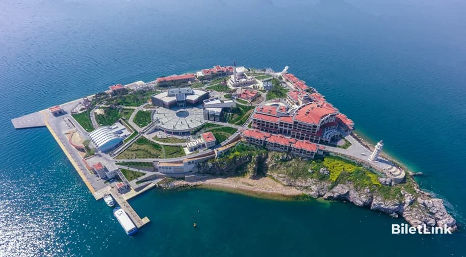 Demokrasi ve Özgürlükler Adası (Bostancı Kalkışlı)
