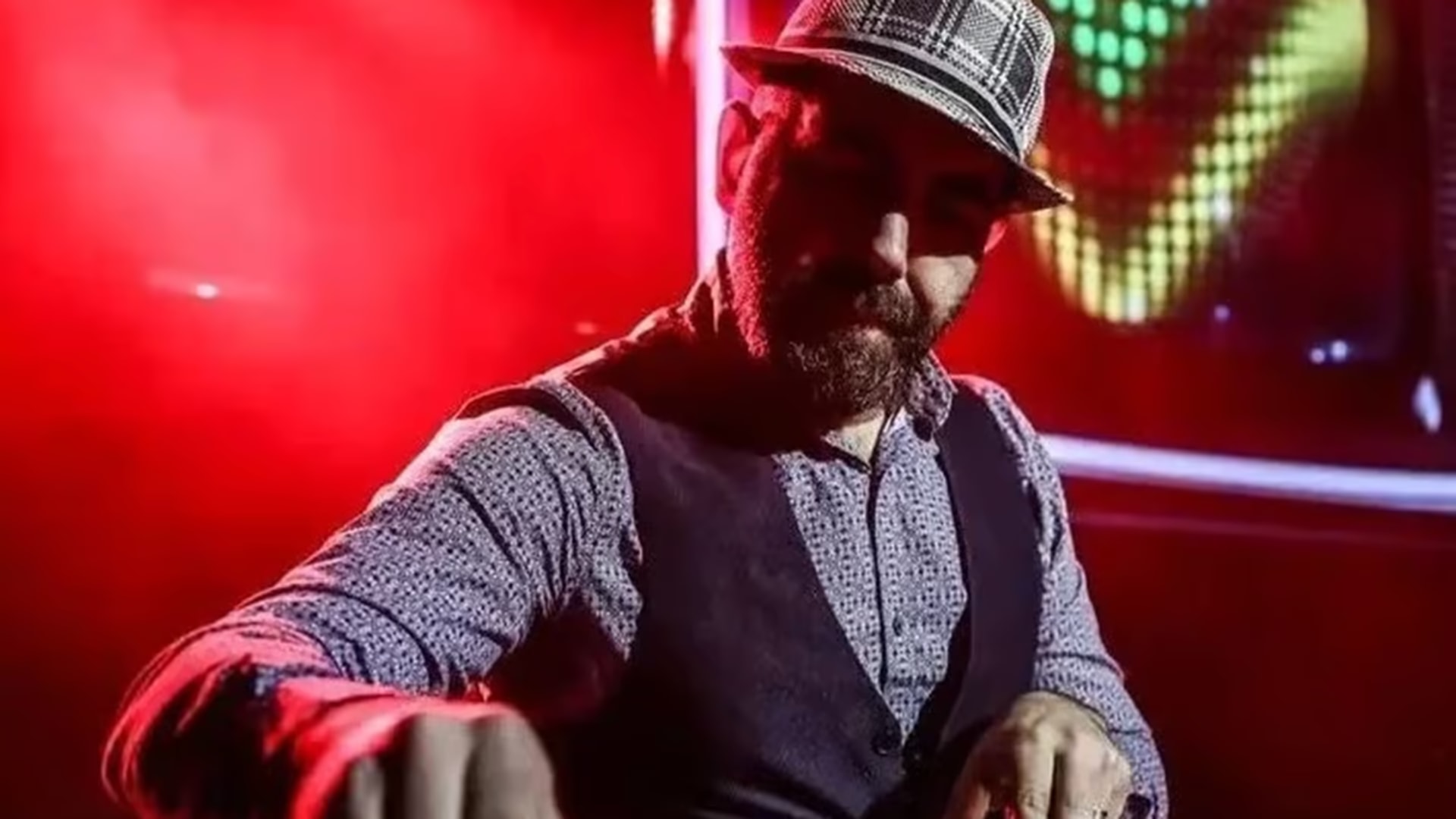 DJ Fikret Kocamaz