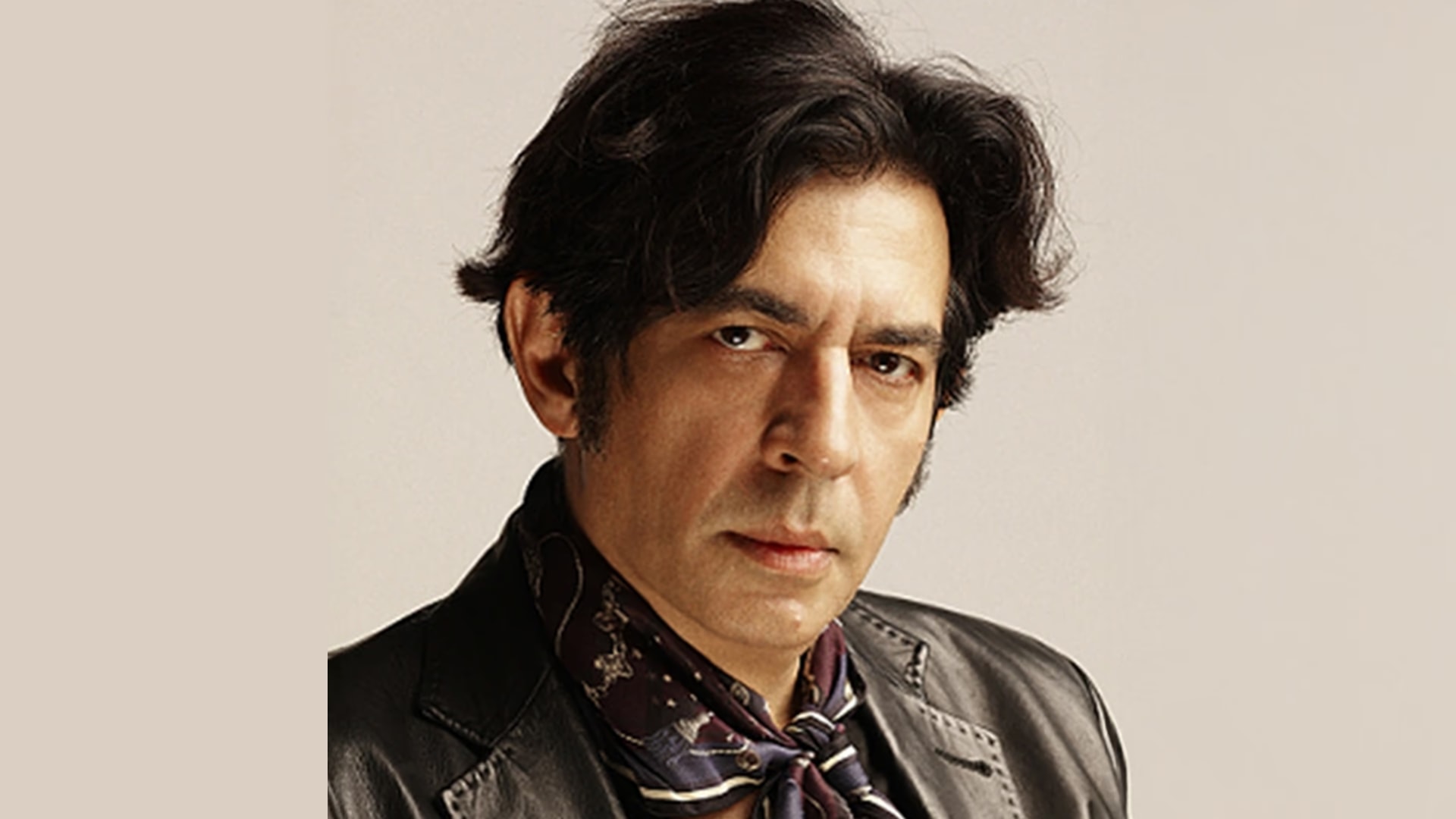 Okan Bayülgen