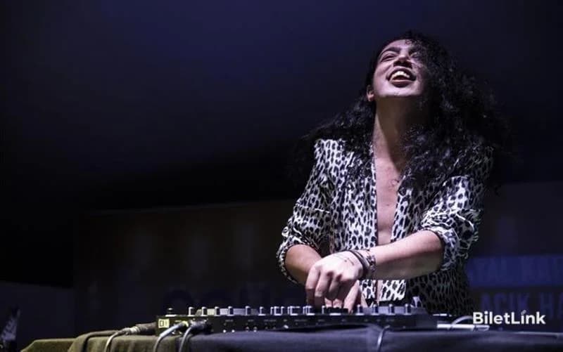 Dj Ali Taş ile 90'lar 2000'ler Türkçe Pop Gecesi