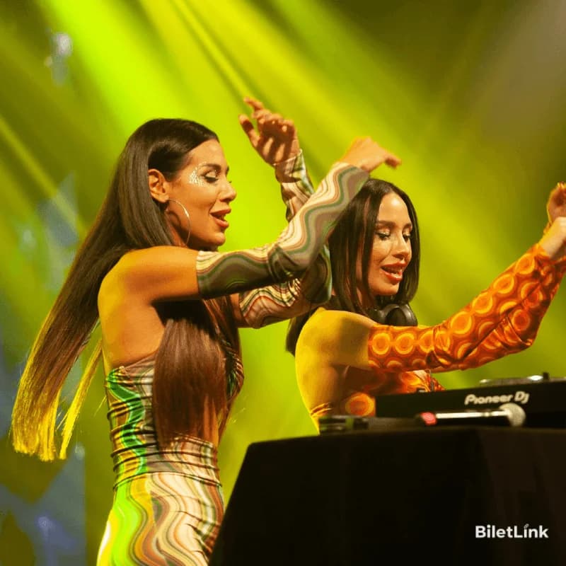 The Sisters - 26 Aralık